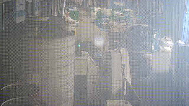 男子打赏女主播400万自己平常啃馒头：不要求见面，就想听那一声声“哥哥”