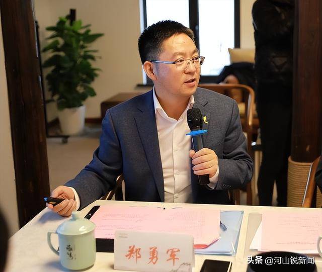 他，永州首富，曾是理科状元，放弃美国高薪，归国后身价105亿